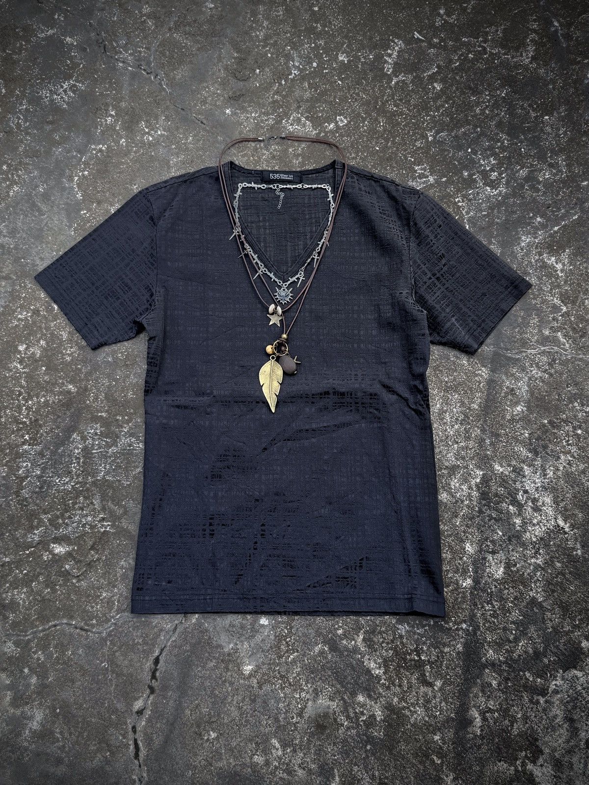 5351 POUR LES HOMMES 5351 Pour Les Hommes Archived Tees Size US S / EU 44-46 / 1 - 1 Thumbnail