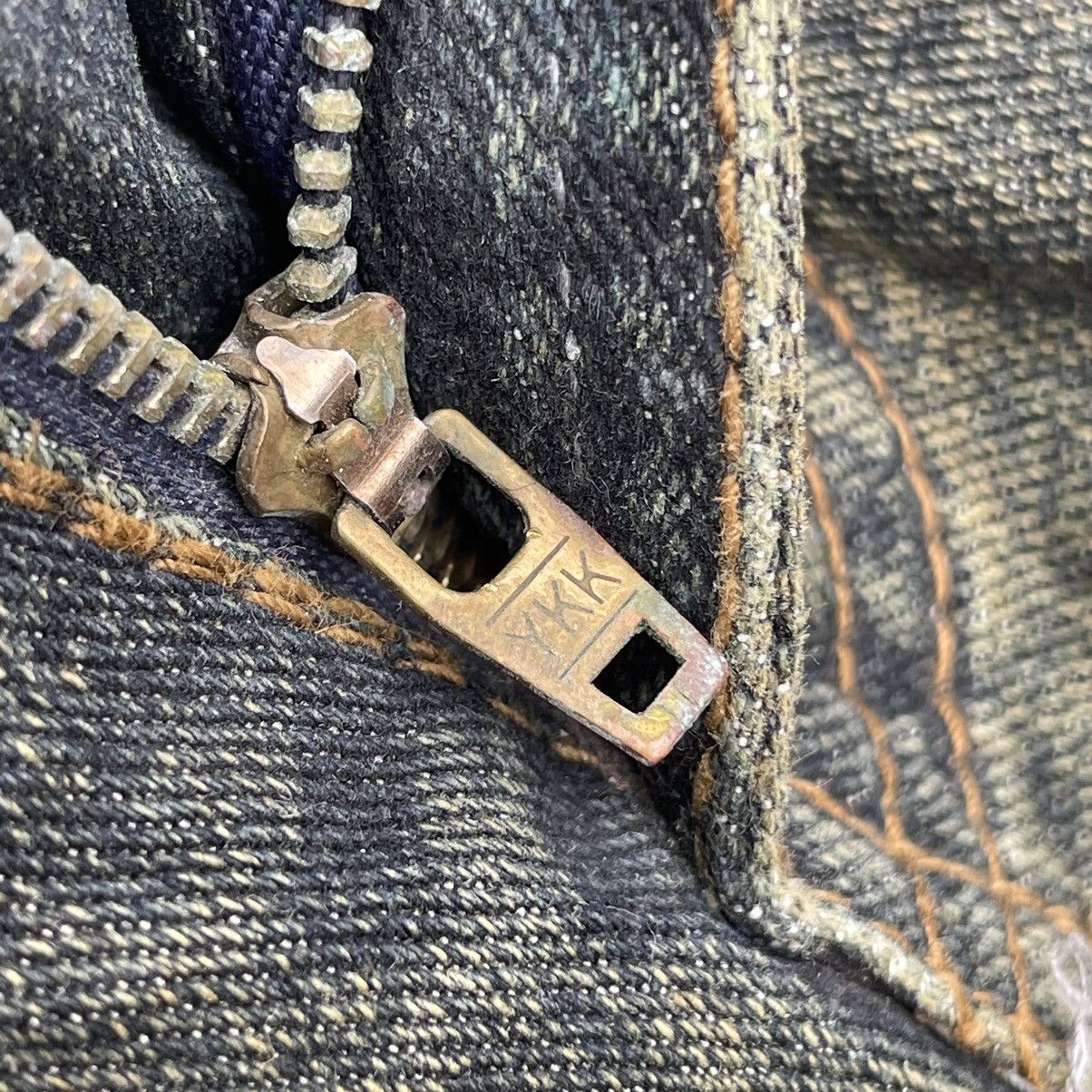 If Six Was Nine × Japanese Brand × Le Grande Bleu (L.G.B.) 🇯🇵 VINTAGE JAPANESE SUPER FLARE REWORKED RUSTY DENIM PANTS Size 30" / US 8 / IT 44 - 11 Thumbnail