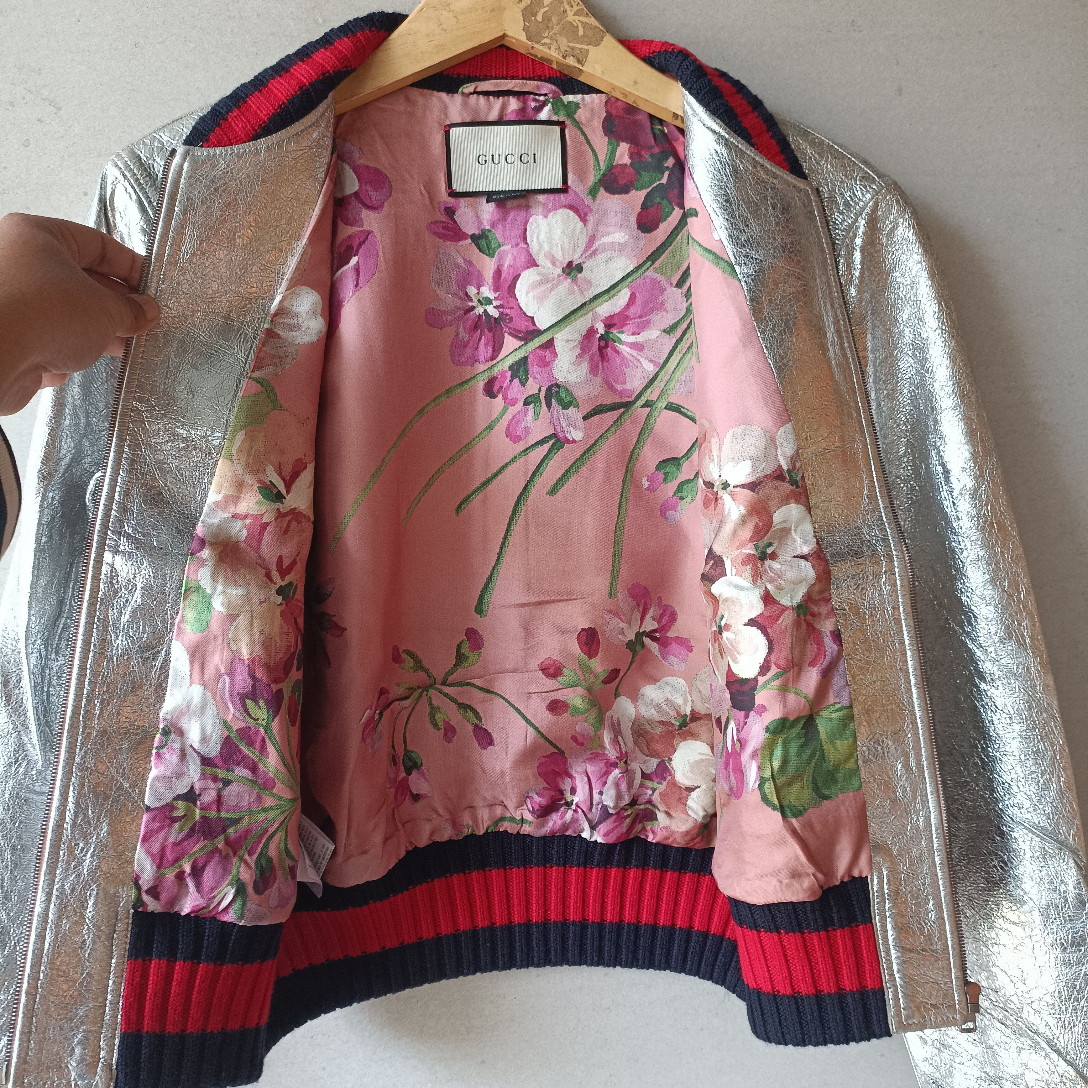 Gucci GUCCI Silver Crackle Leather Jacket in size 44IT(S) hs Size US S / EU 44-46 / 1 - 5 Thumbnail