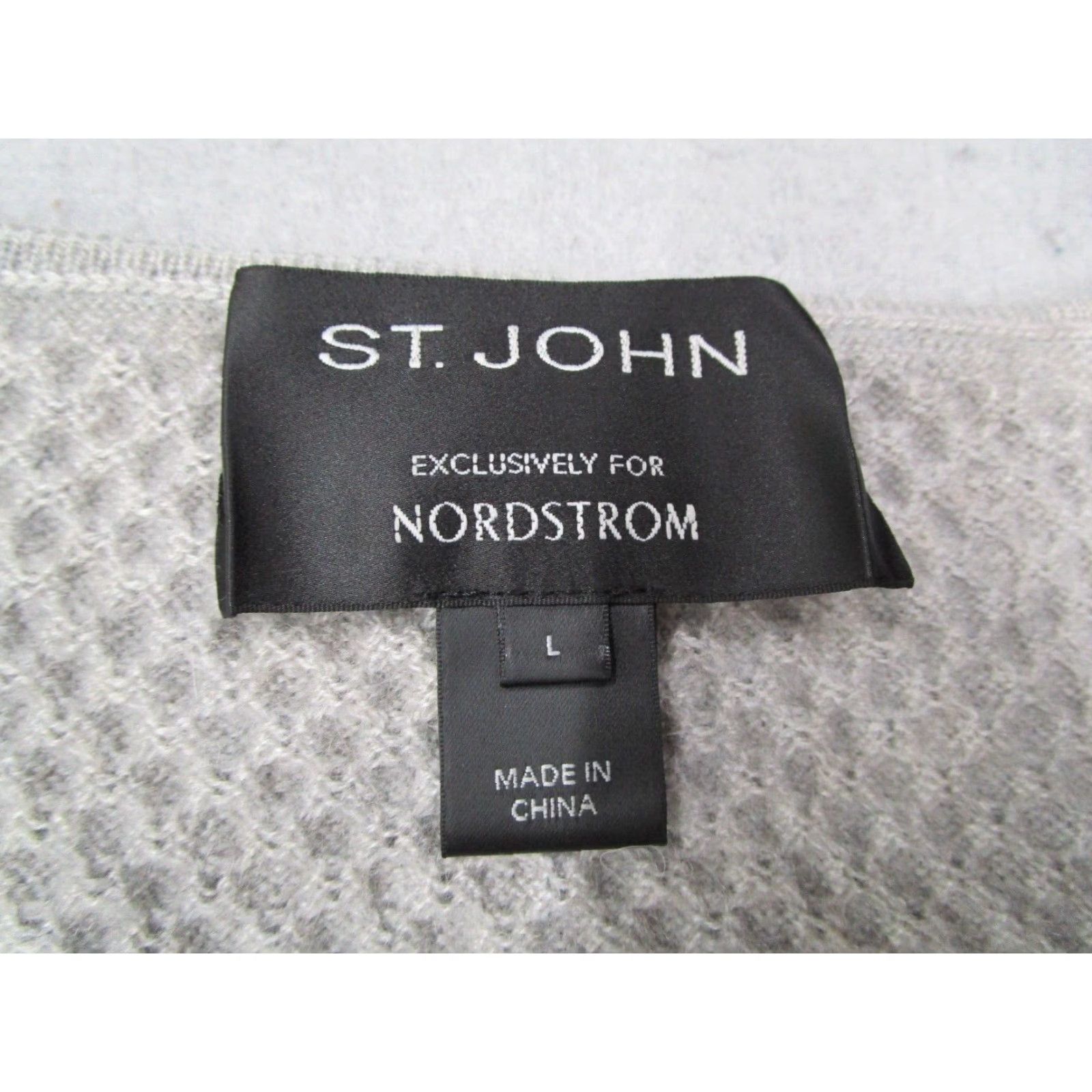St. John St. John Cashmere Sweater Women's Large Gray 3/4 Sleeve Pullover Scoop Neck Size L / US 10 / IT 46 - 3 Thumbnail