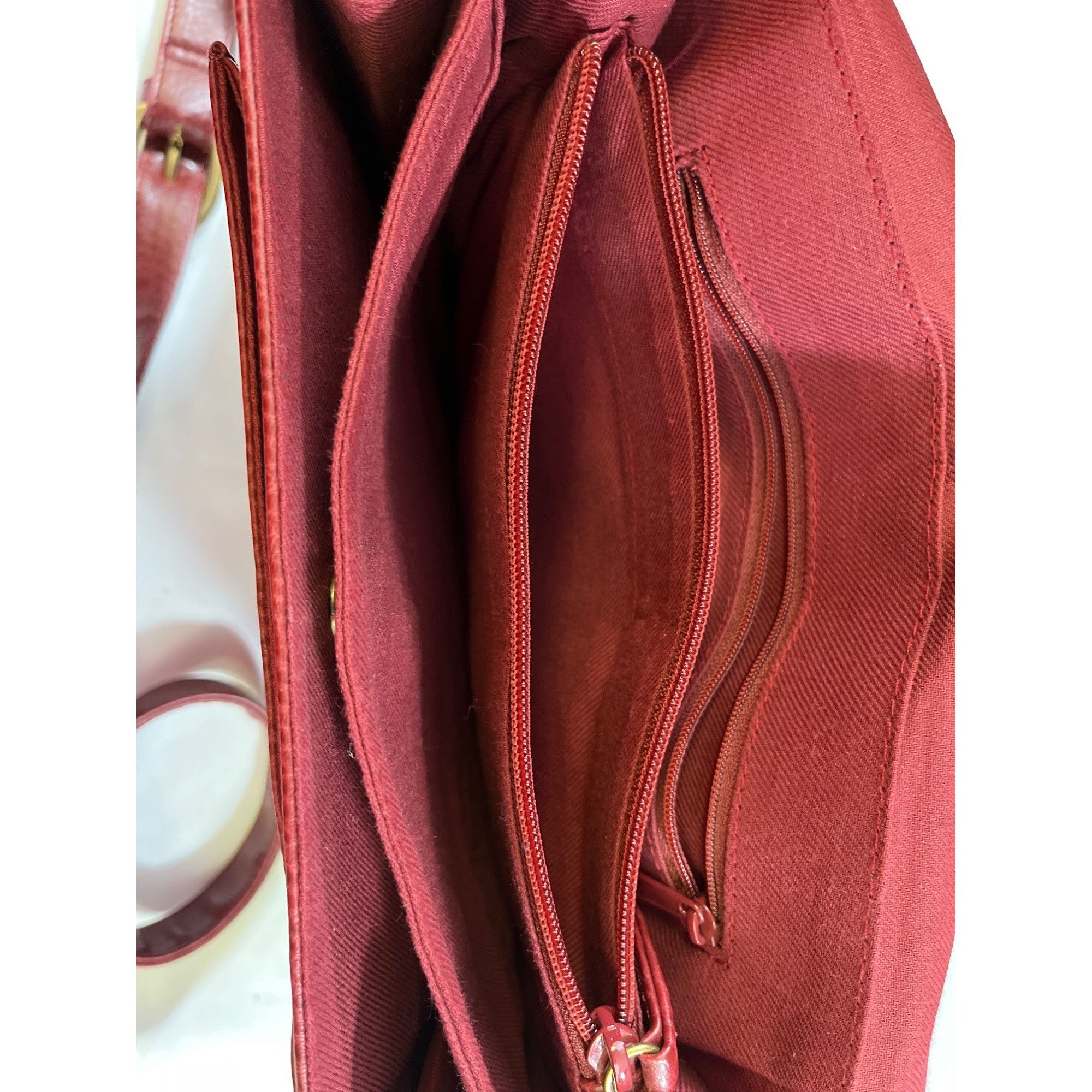 Relic Relic Women's Burgundy Purse/Shoulder/Crossbody Bag SKU 5902 Size ONE SIZE - 8 Thumbnail