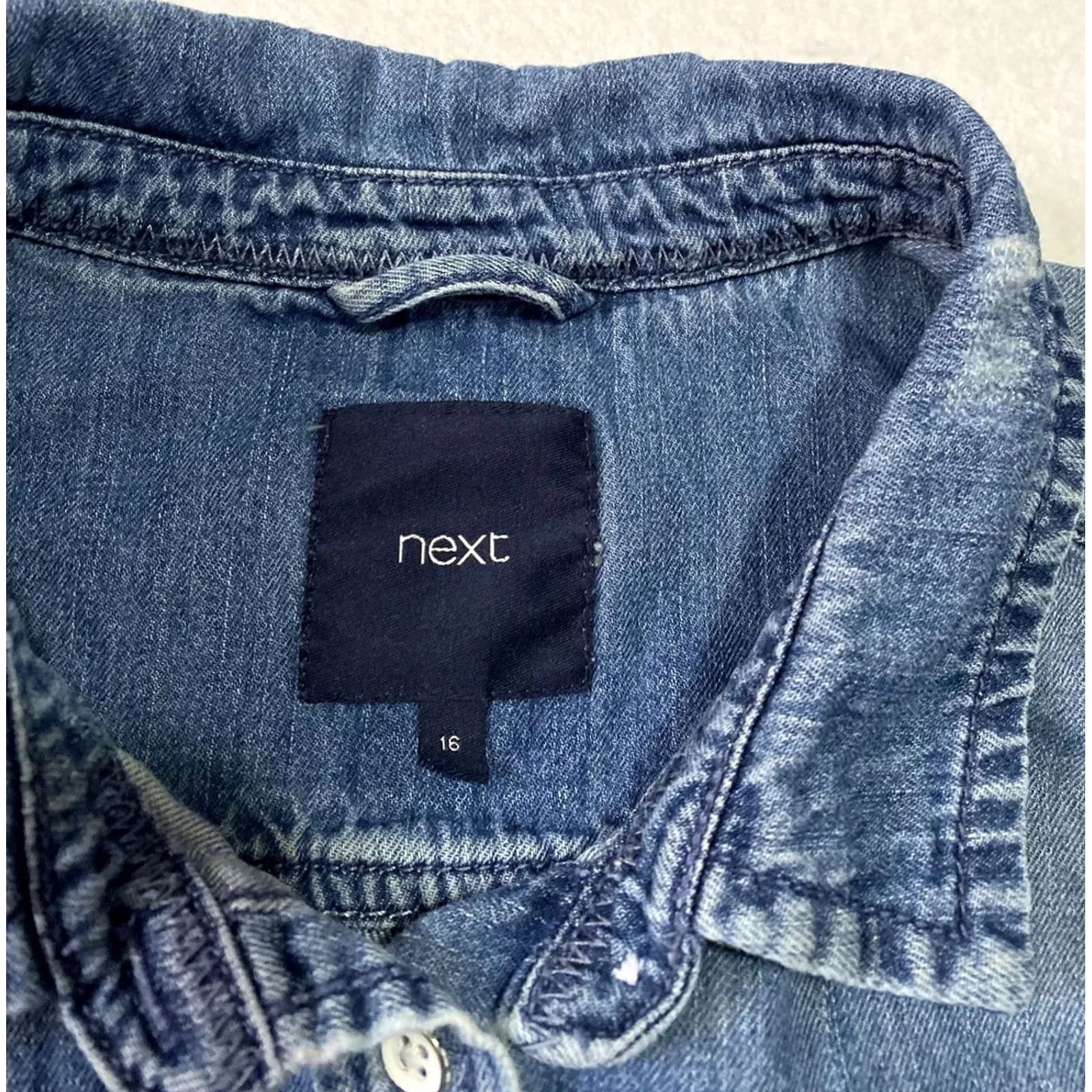 NEXT VINTAGE? NEXT Lightweight Denim Shirt Blouse Women’s 16 Blue Jeans Button Front Collar Plus Size Womens Size XXL / US 16-18 / IT 52-54 - 4 Thumbnail
