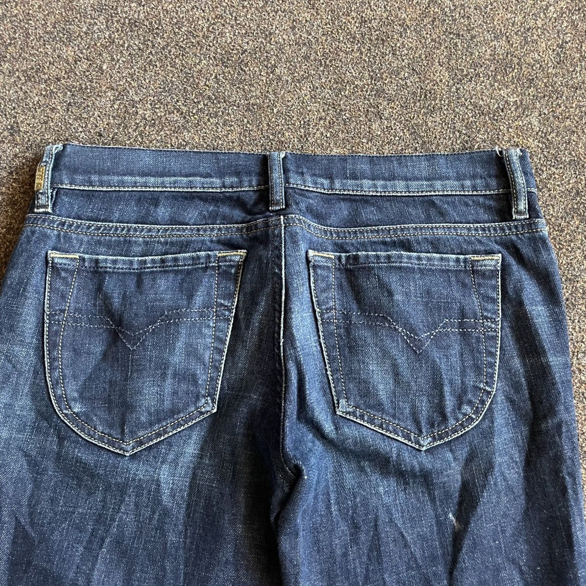 Vintage Vintage Y2K Diesel Distressed Baggy Jeans Streetwear Logo 28 Size 28" / US 6 / IT 42 - 4 Thumbnail