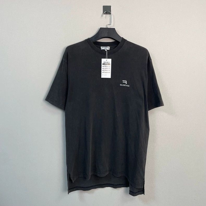 Balenciaga Balenciaga Double Hook Embroidered Short Sleeve Size US L / EU 52-54 / 3 - 1 Thumbnail