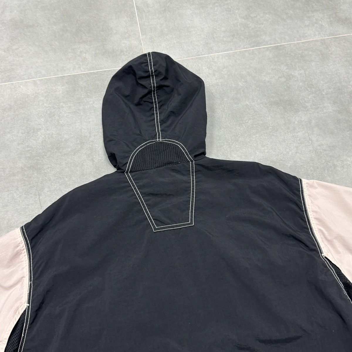 Adidas Vintage Adidas Beach Volleyball 1/2 Zip Nylon Jacket Size M Size US M / EU 48-50 / 2 - 22 Thumbnail