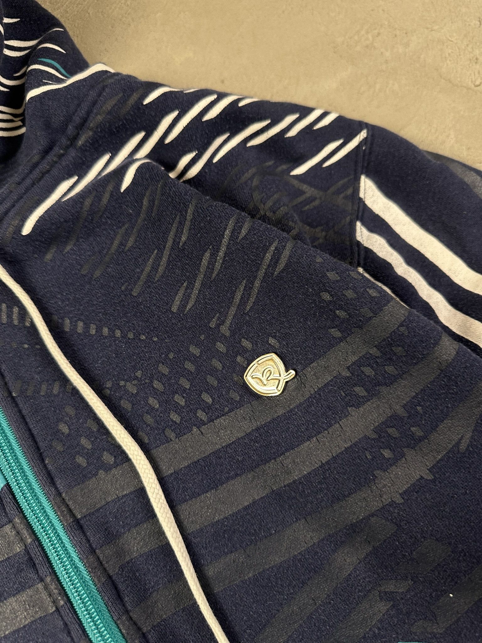 Rocawear Vintage Crazy Y2k Rocawear Fullprint Hiphop Rap Zip Hoodie Size US S / EU 44-46 / 1 - 9 Thumbnail