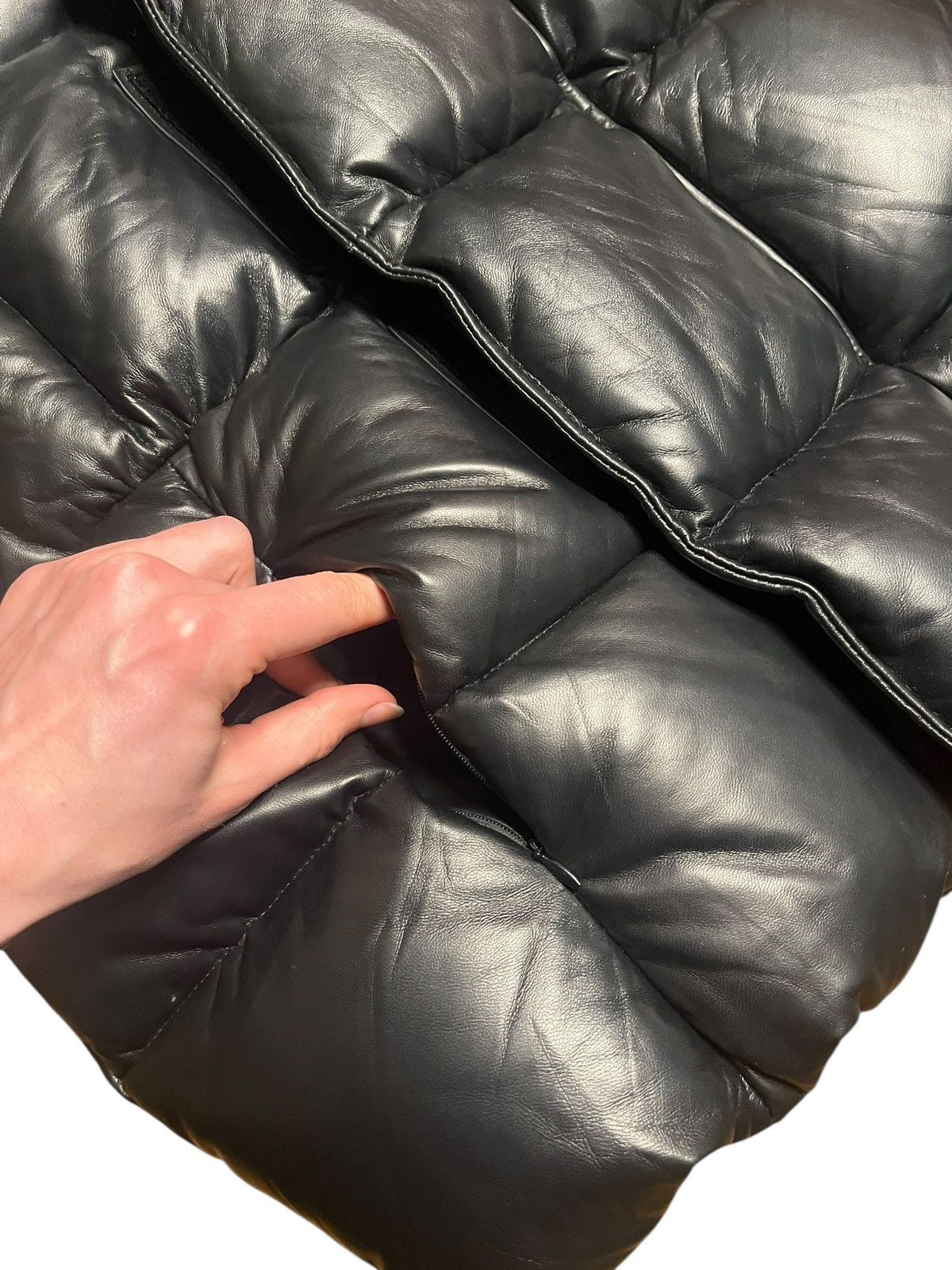 Givenchy Givenchy AW21 Runway Lambskin Leather Puffer Vest Look 5 Size US L / EU 52-54 / 3 - 17 Thumbnail