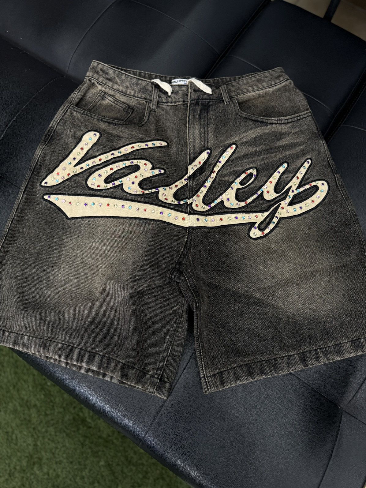 Vale Vale Valley Skittles Shorts Black Size 30 (NEW) Size US 30 / EU 46 - 1 Thumbnail