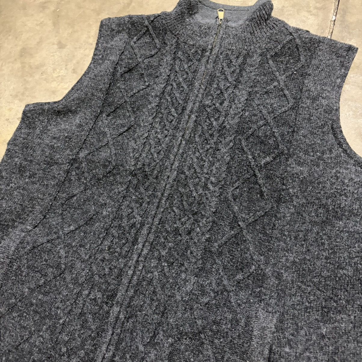 Aran Sweater Market Aran Sweater Market Wool Vest Cable Knit Zip Up Fisherman Size US XXL / EU 58 / 5 - 6 Thumbnail