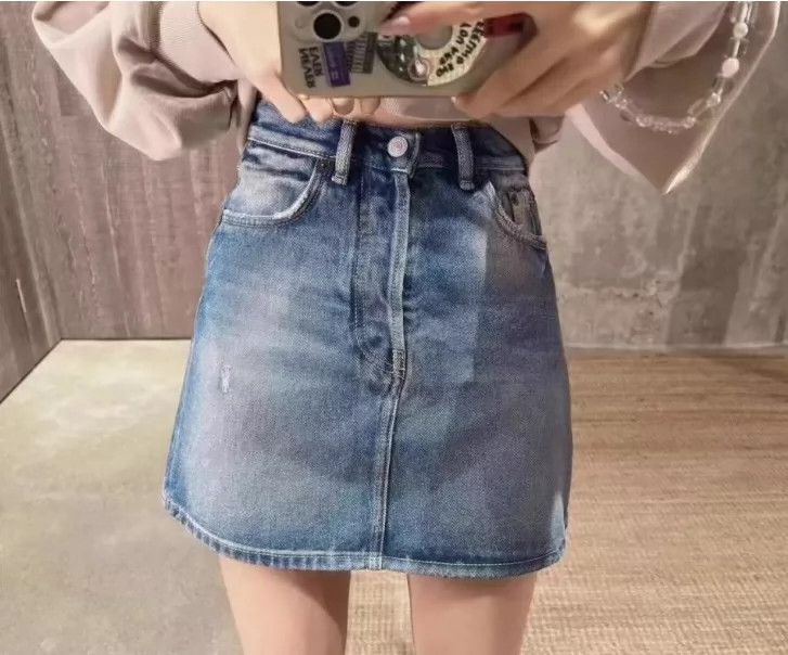 Acne Studios Acne Studios distressed denim short Size 42" / US 20 - 7 Thumbnail