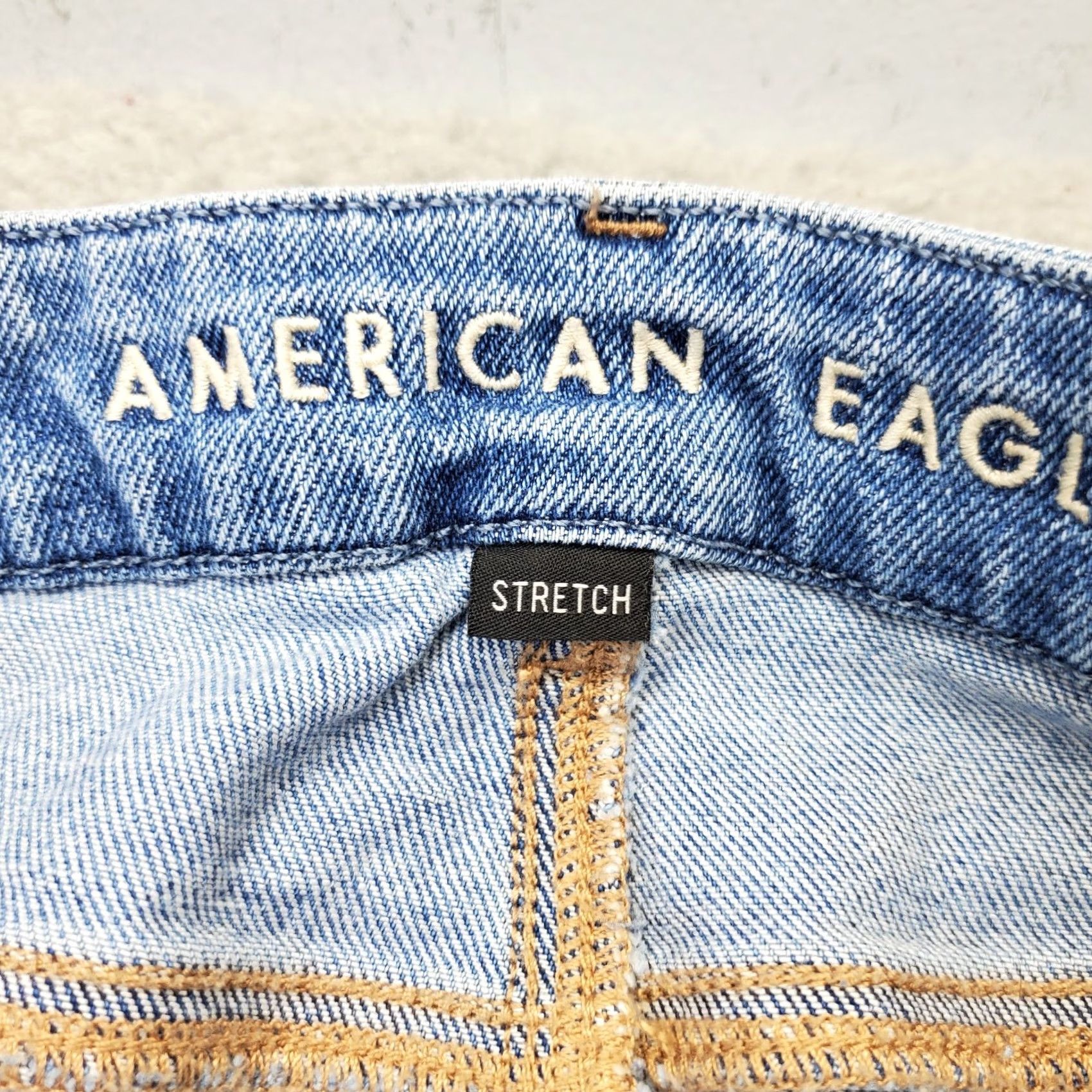 American Eagle Outfitters American Eagle Outfitters Jeans Womens Size 6 Blue Denim Straight 5-Pocket Regular Waist 29.5 Inseam Flat Front Ripped Size 28" / US 6 / IT 42 - 7 Thumbnail