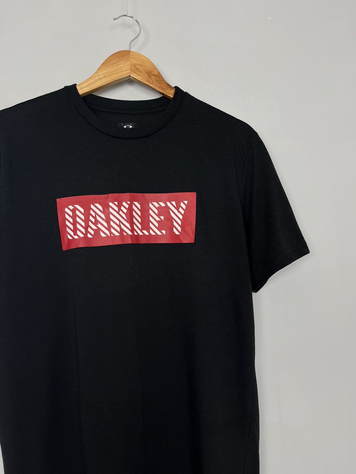 Oakley Oakley Hydrolix Box Logo Polyester & Cotton Tee Shirt Size US L / EU 52-54 / 3 - 3 Thumbnail