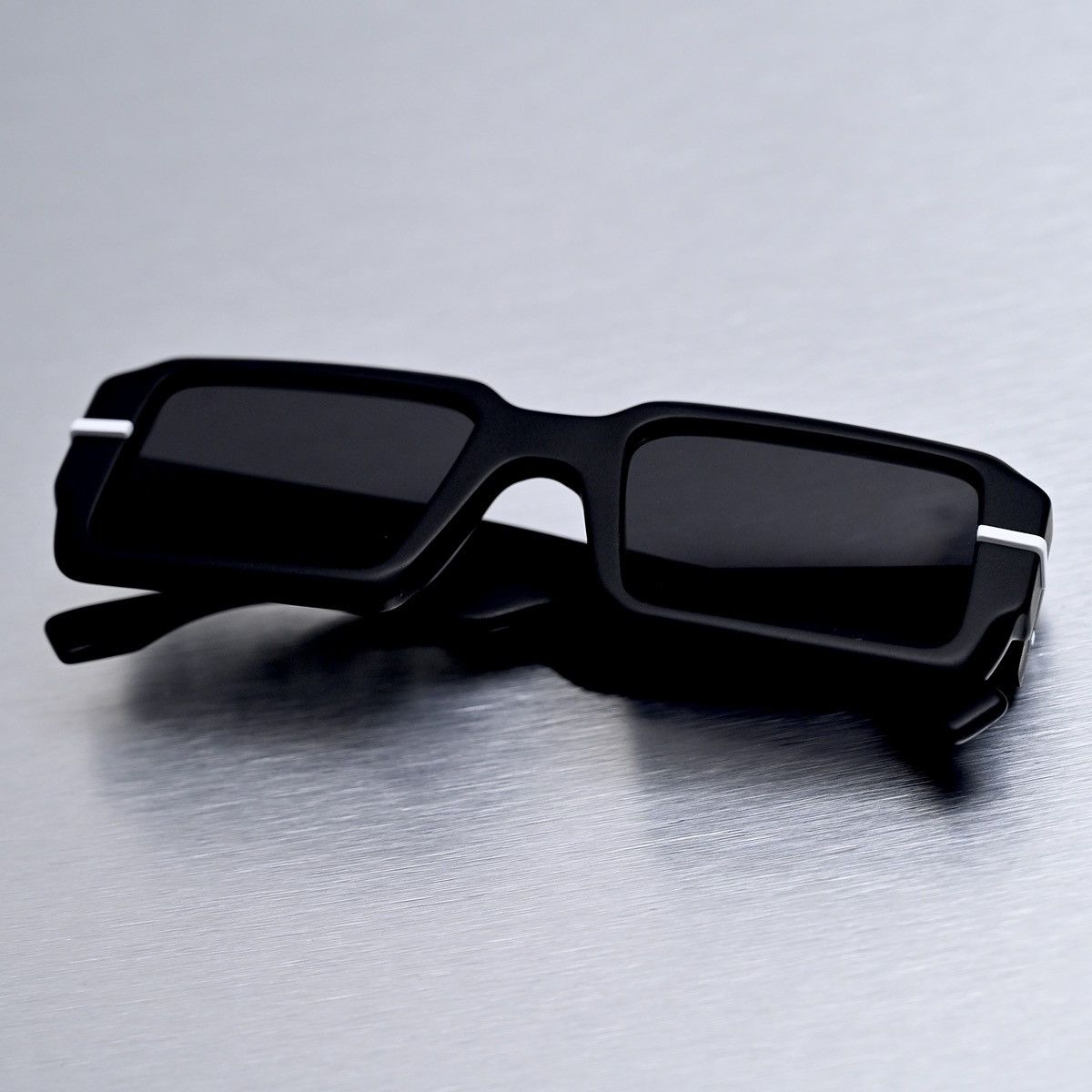 Fendi FENDI GRAPHY FE40073U 02A SUNGLASSES Size ONE SIZE - 6 Thumbnail