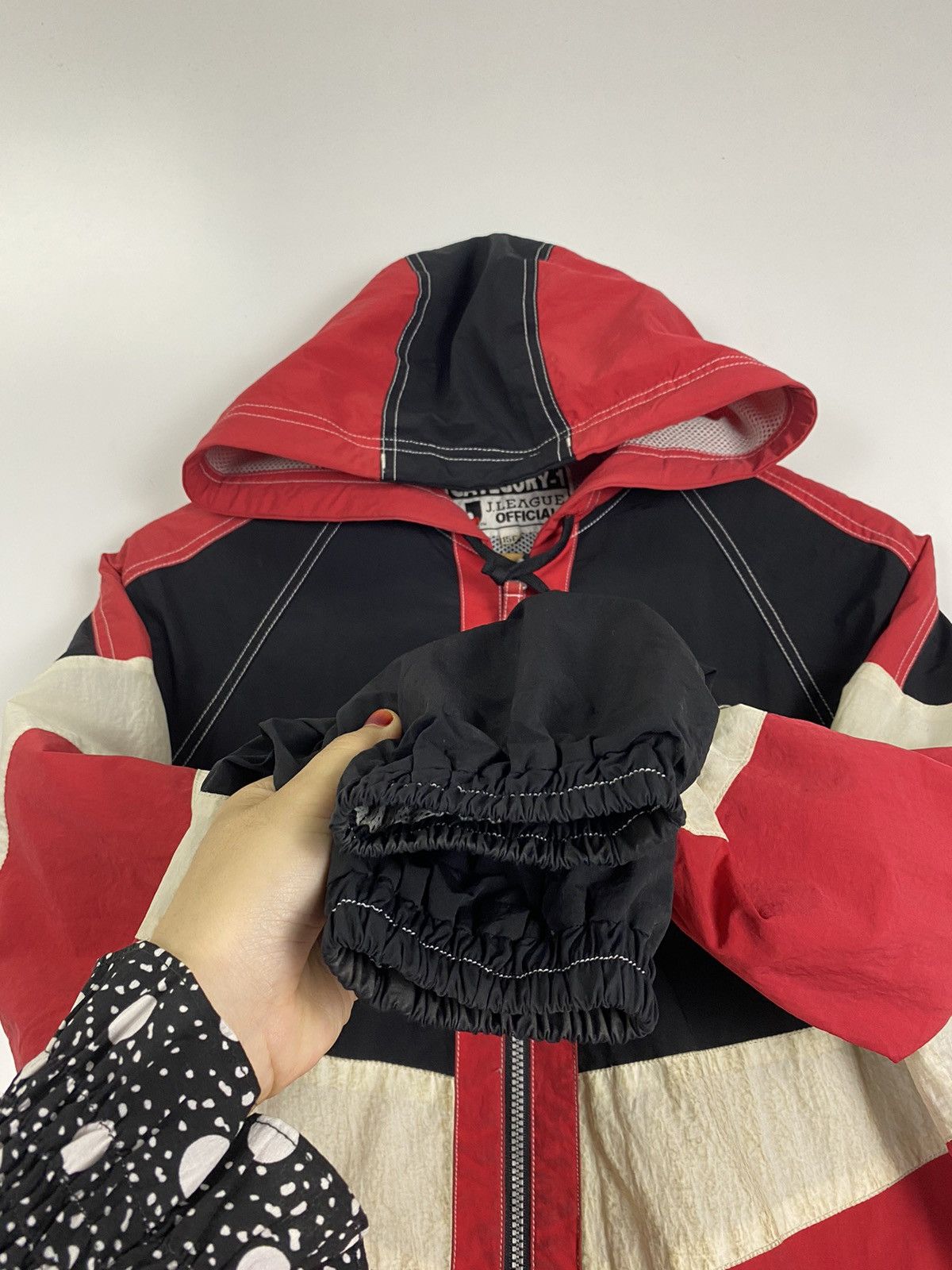 Vintage Vintage J.League Official Red In Urawa windbreaker Size US M / EU 48-50 / 2 - 11 Thumbnail