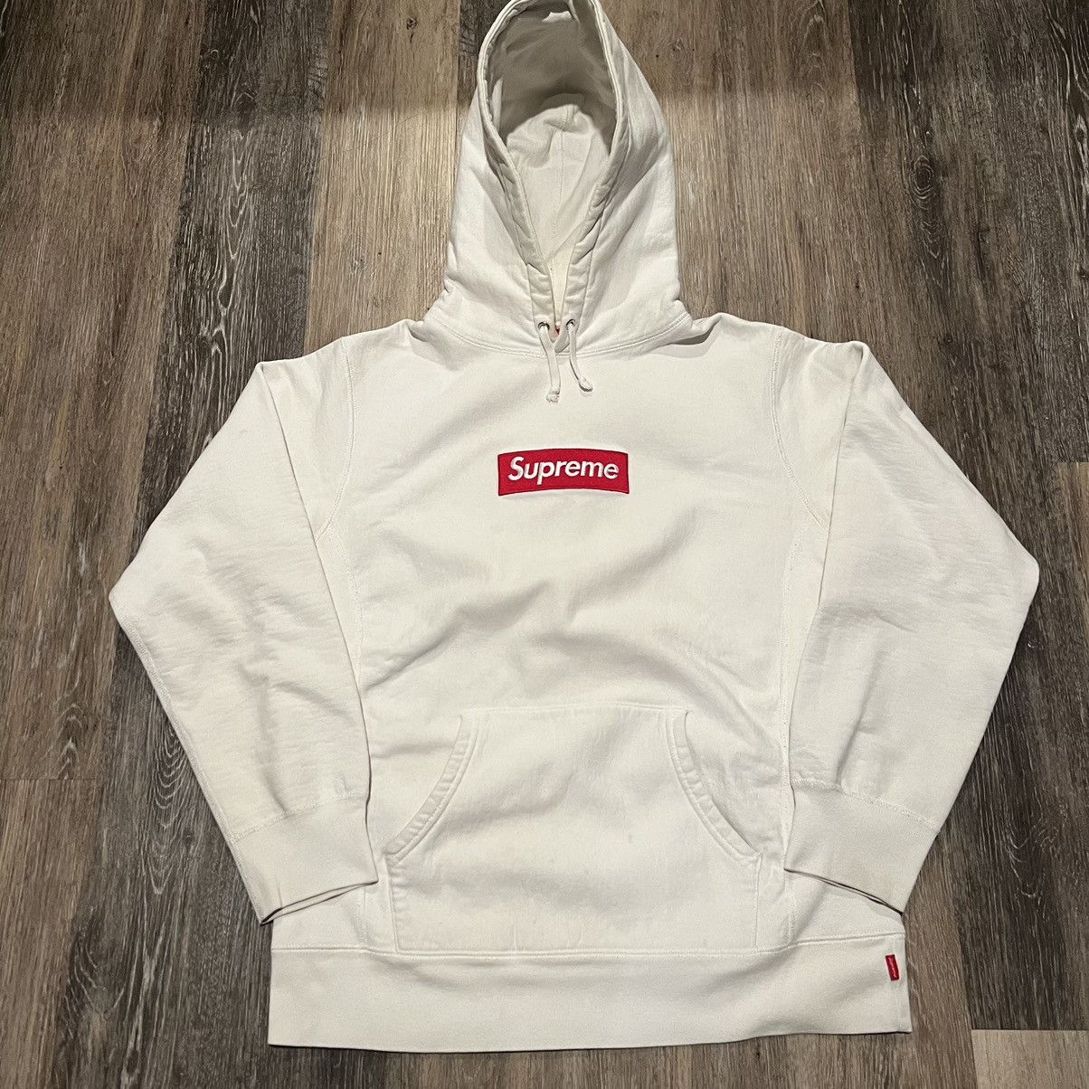 Supreme hoodie white box logo online