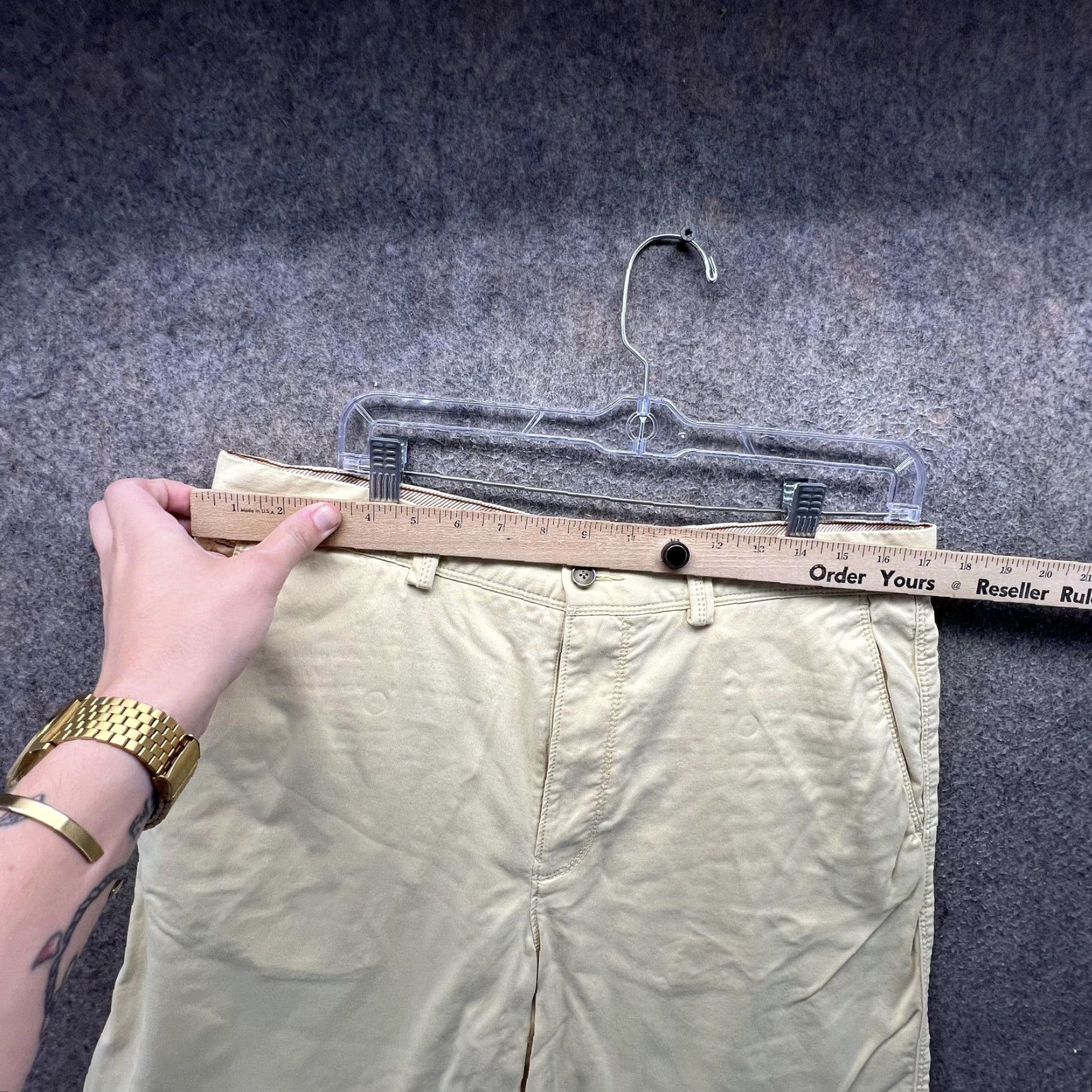 Tommy Bahama Tommy Bahama Shorts Mens 33 Beige Stretch Chino Flat Front Casual 10 Inseam Mens Beige Cotton Lyocell Spandex 33 Inseam Size US 33 - 4 Thumbnail