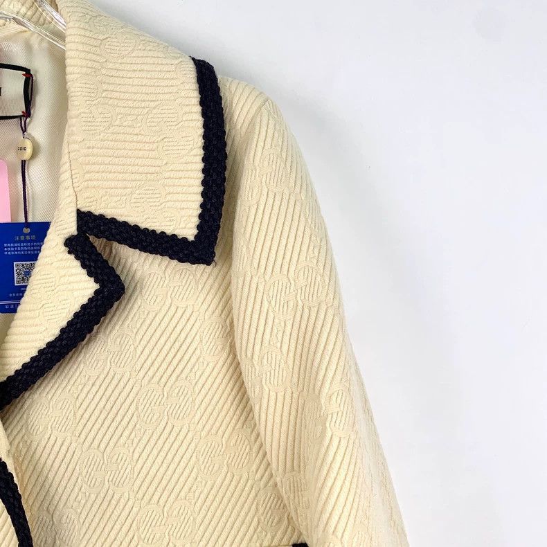 Gucci Gucci Beige logo jacquad full print multi-pocket wool lapel Size M / US 6-8 / IT 42-44 - 3 Thumbnail
