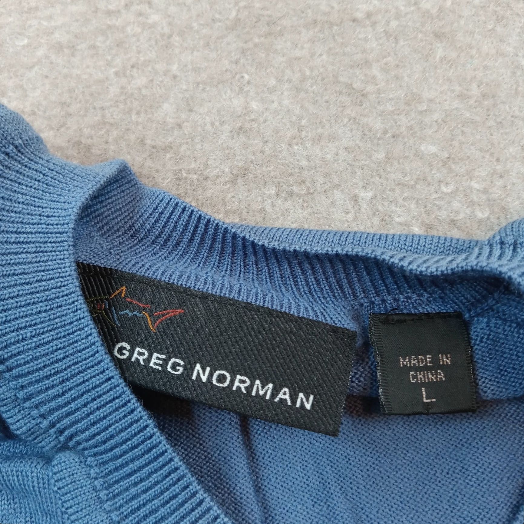 Vintage Greg Norman Mens Large Blue V Neck Sweater Casual Lightweight Size US L / EU 52-54 / 3 - 6 Thumbnail