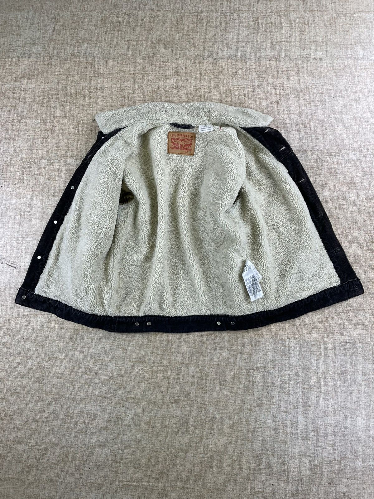 Levi's × Levi's Vintage Clothing × Vintage Vintage LEVIS Corduroy Sherpa Trucker Jacket Size US S / EU 44-46 / 1 - 5 Thumbnail