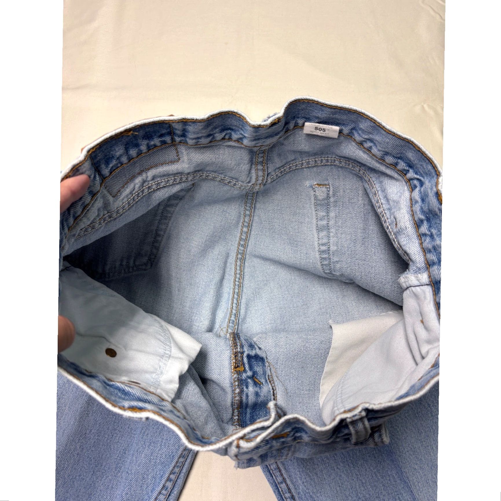 Levi's VINTAGE Levi's 505 Jeans Light Wash Regular Fit Straight Leg Mens W36 L30 Size US 36 / EU 52 - 4 Thumbnail