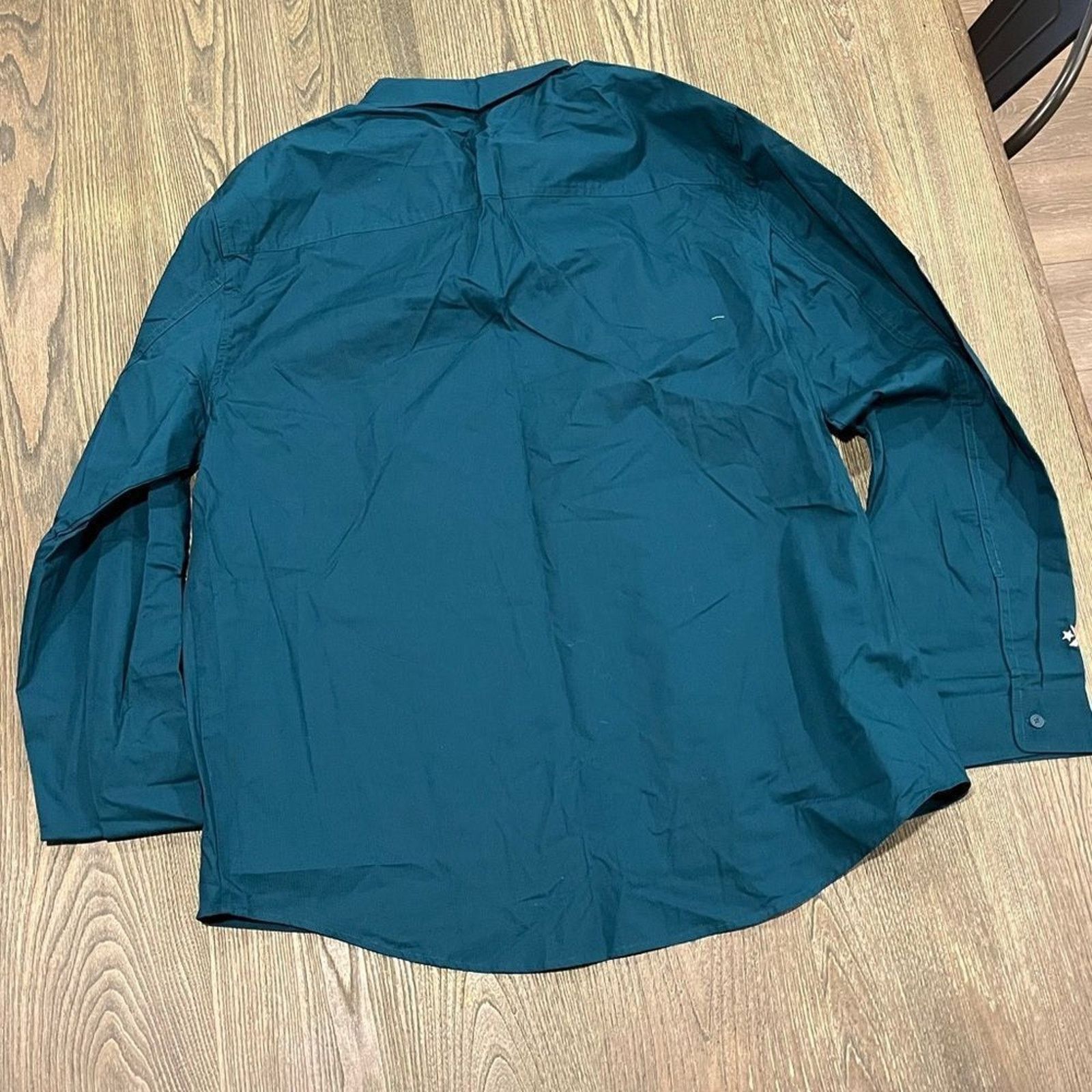Converse NWOT Converse Long Sleeve Button Down Shirt Collared Green L Size US L / EU 52-54 / 3 - 4 Thumbnail