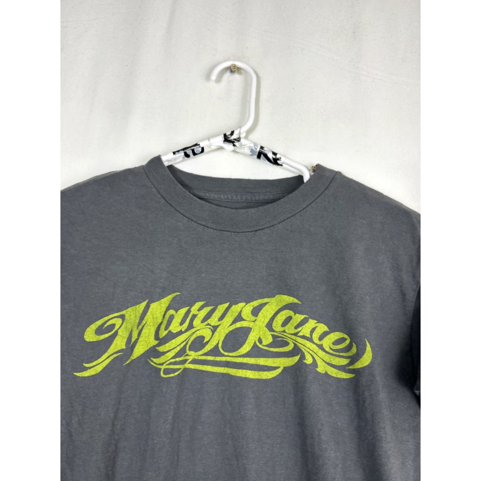 Vintage Mens Small Short Sleeve Gray T Shirt Mary Jane Bikini Leaf D Naty Country Mexico White? Size US S / EU 44-46 / 1 - 3 Thumbnail