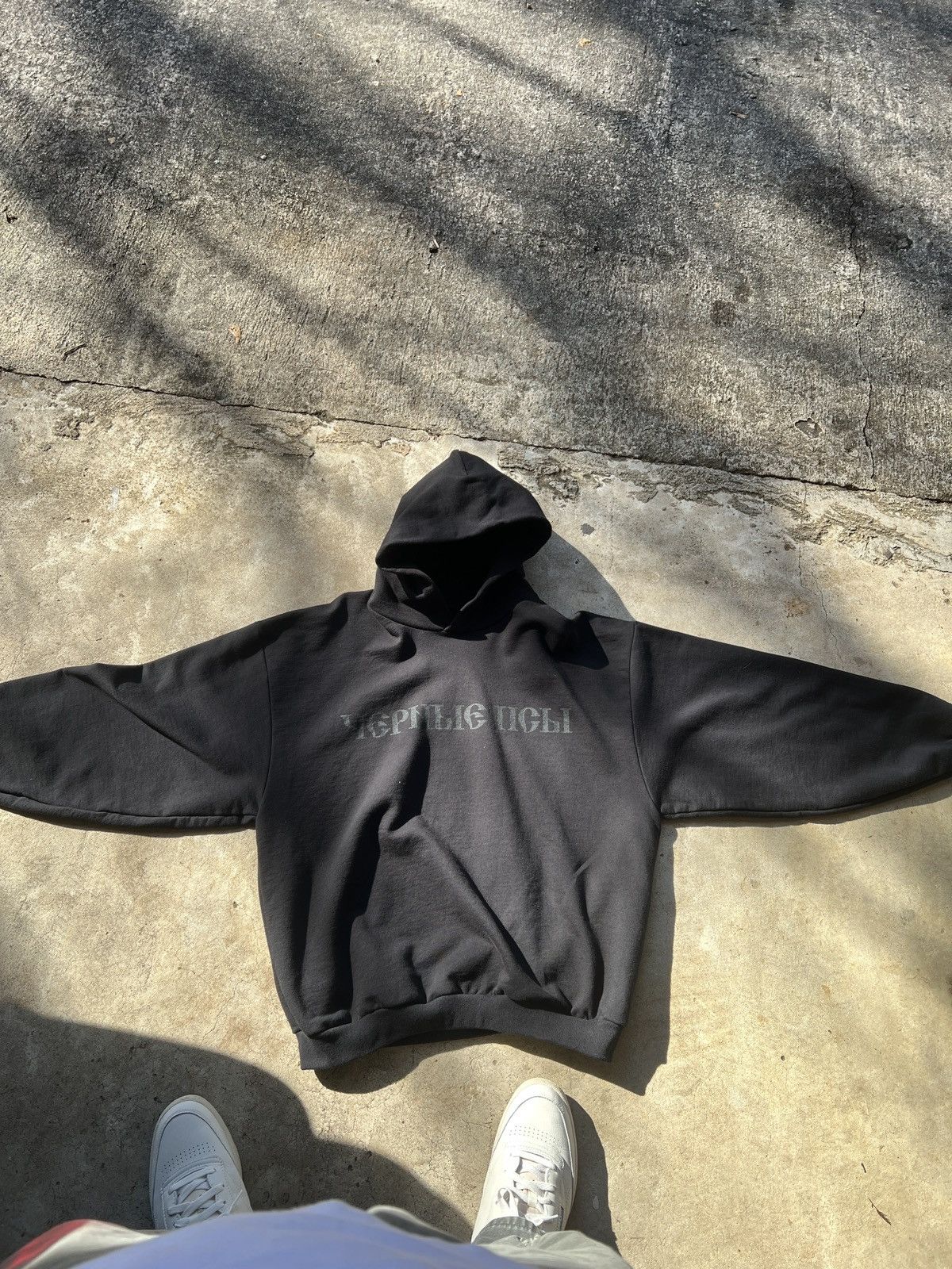 Kanye West Gosha Black Dogs Hoodie Size US M / EU 48-50 / 2 - 1 Thumbnail