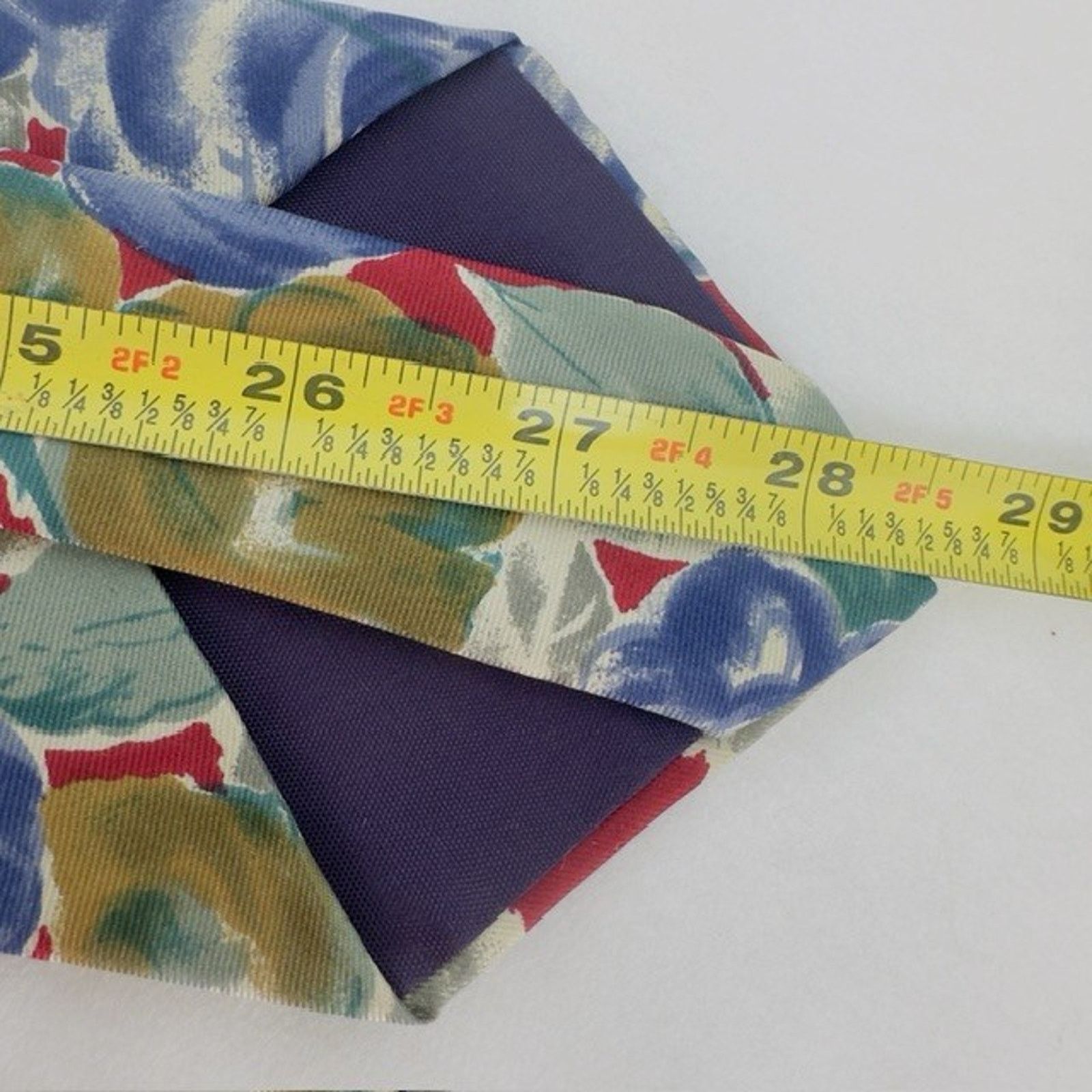 Van Heusen Van Heusen 417 Necktie Red/Blue/Green Floral Silk Preppy Size ONE SIZE - 11 Thumbnail
