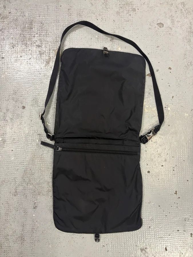 Prada 2000s Prada Black Linea Rossa Nylon Shoulder Bag Size ONE SIZE - 7 Thumbnail