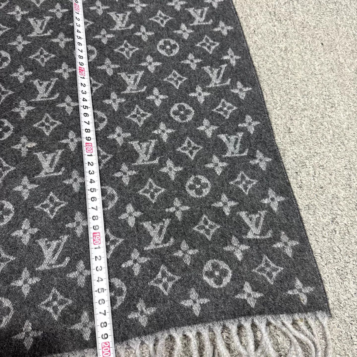 Louis Vuitton LV Gradient Monogram Wool Scarf 200x37cm 99 New Size ONE SIZE - 6 Thumbnail