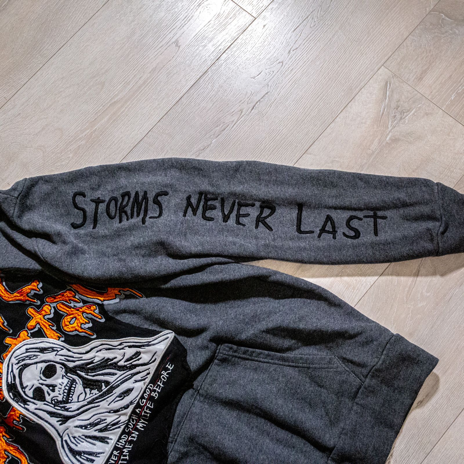 Other “Storms never last” Skeleton hoodie (black/gray) Size US XL / EU 56 / 4 - 3 Thumbnail