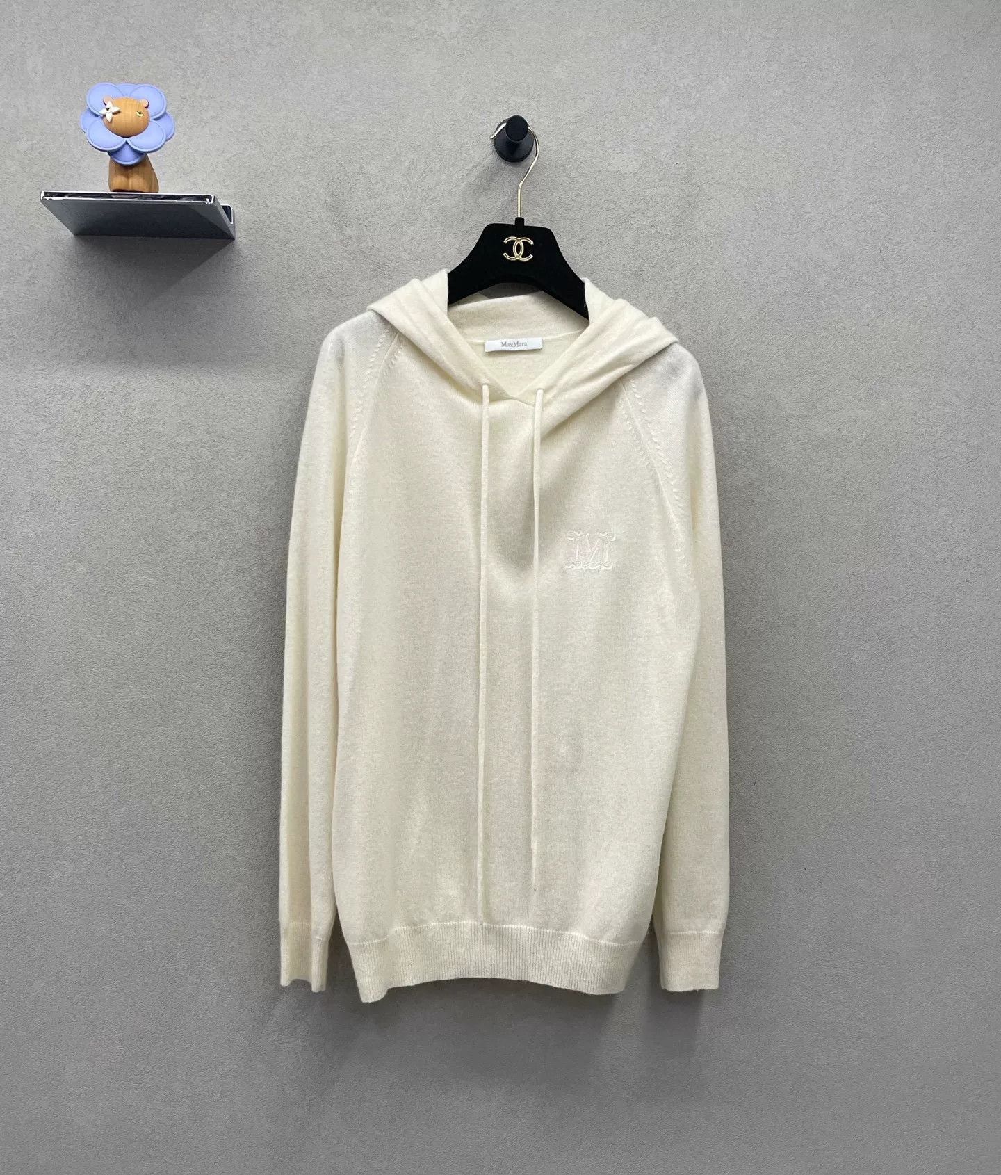 Max Mara MaxMara Beige Hooded Sweater Size M / US 6-8 / IT 42-44 - 1 Thumbnail