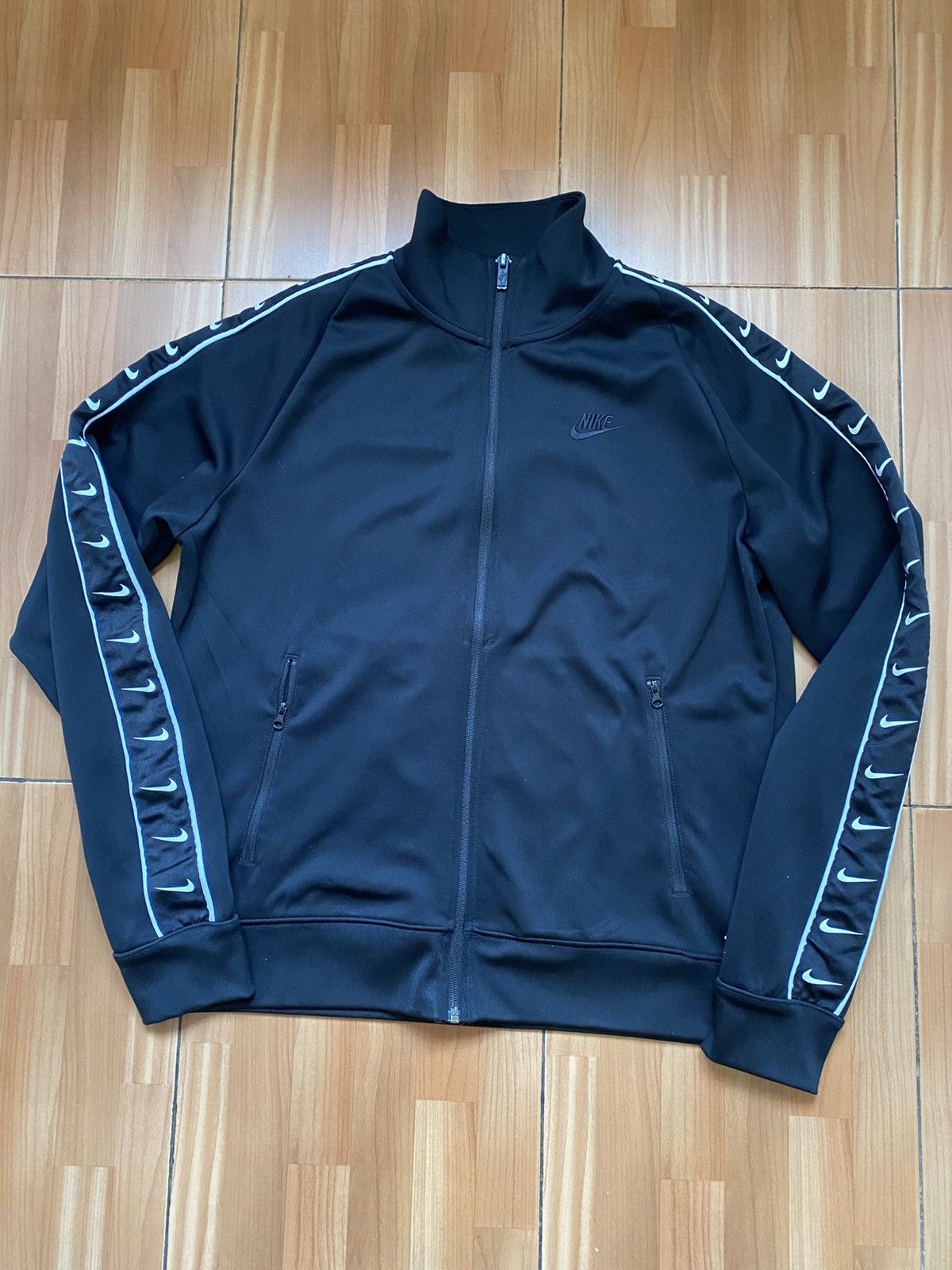 Nike Nike Sportswear Swoosh Taped Men's Track Jacket Size US M / EU 48-50 / 2 - 1 Thumbnail