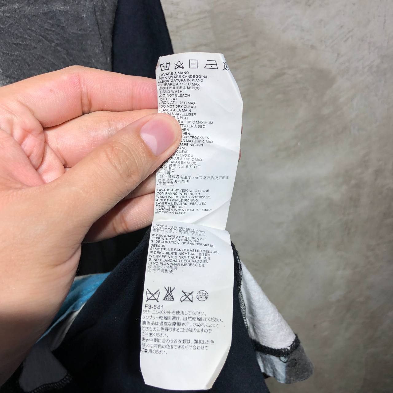 Maison Margiela Maison Margiela Printed Cut and Sew Long sleeves Size XS / US 0-2 / IT 36-38 - 17 Thumbnail