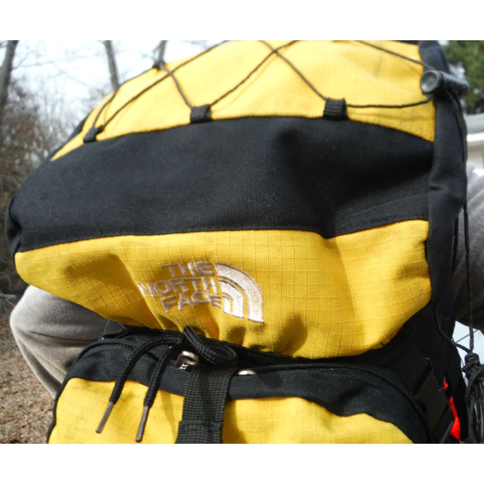 The North Face VINTAGE The North Face Backpack Black Yellow Nylon Backpacks Men Adult Medium Black & Yellow 90s Theme Mens Size ONE SIZE - 2 Thumbnail