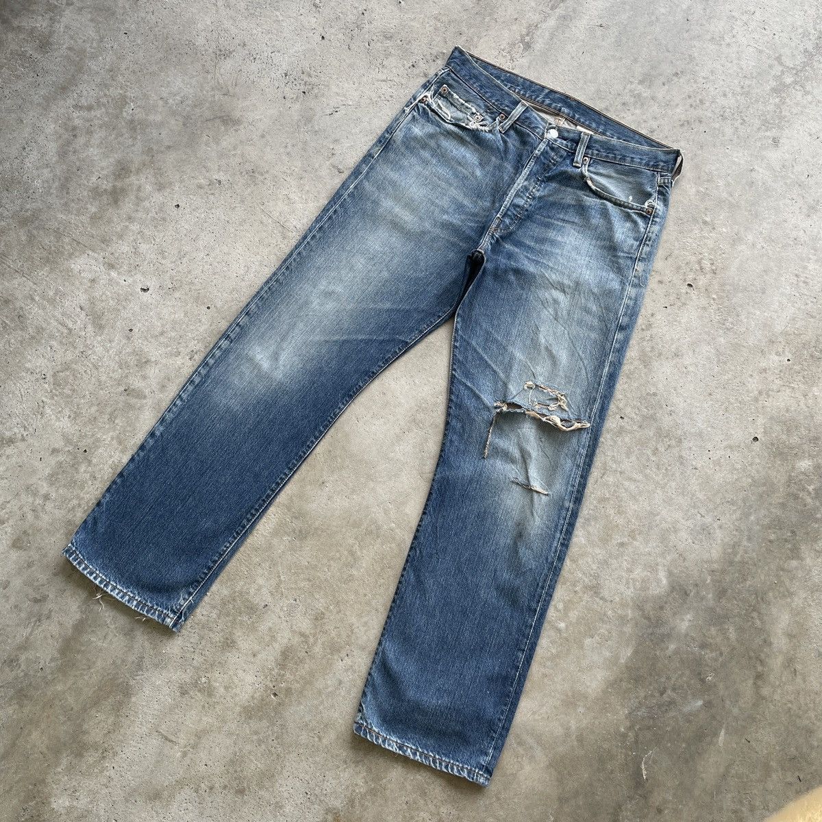 Levi's Vintage Clothing Vintage Levi’s 501 Ripped Faded Jeans Distressed Denim Pants Size US 33 - 2 Thumbnail