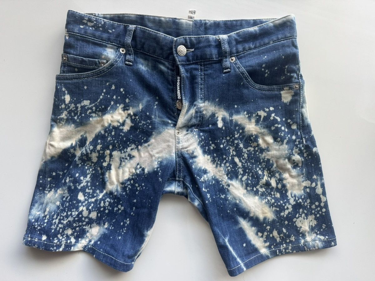 Dsquared2 DSQUARED2 Sexy Twist Paint Splatter Denim Shorts IT44 Size US 28 / EU 44 - 1 Thumbnail