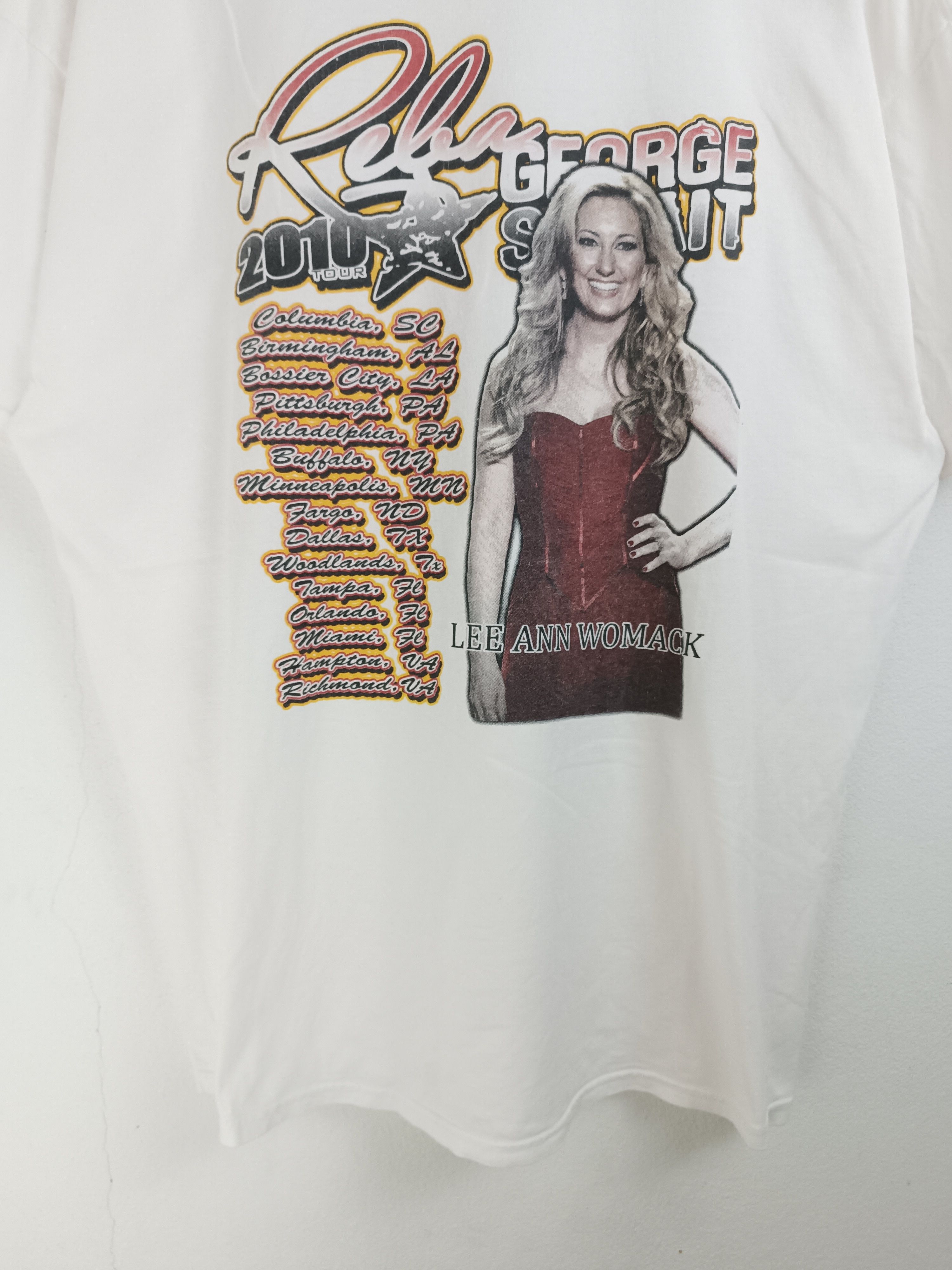 Vintage VINTAGE 2010 REBA & GEORGE STRAIT WOMACK TOUR TEE VERY RARE Size US XL / EU 56 / 4 - 15 Thumbnail