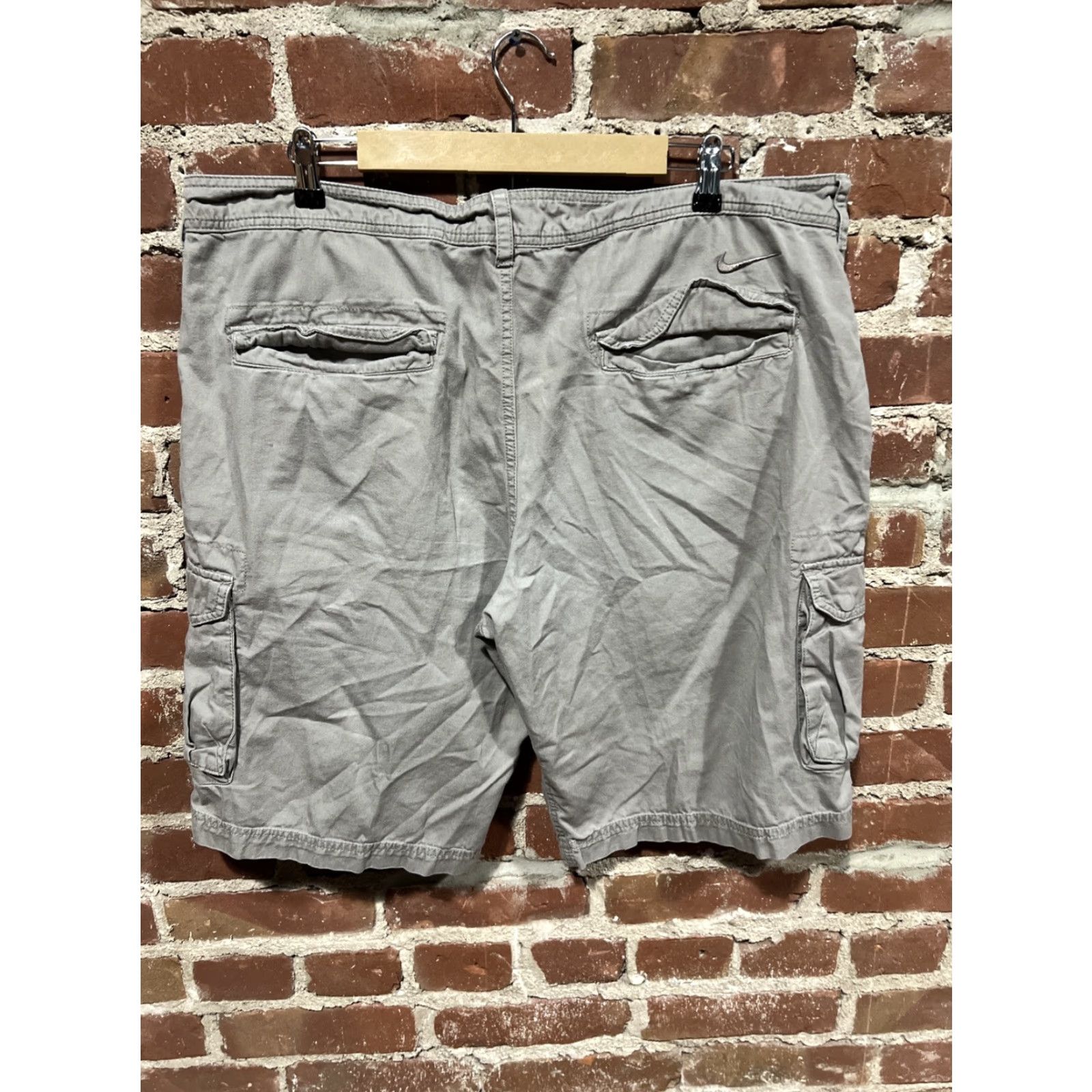 Nike Nike Shorts Cargo Flat Front Beige 38 Mens Cargo Pocket Cotton Regular Slim? (adjust to one word category) Size US 38 / EU 54 - 3 Thumbnail