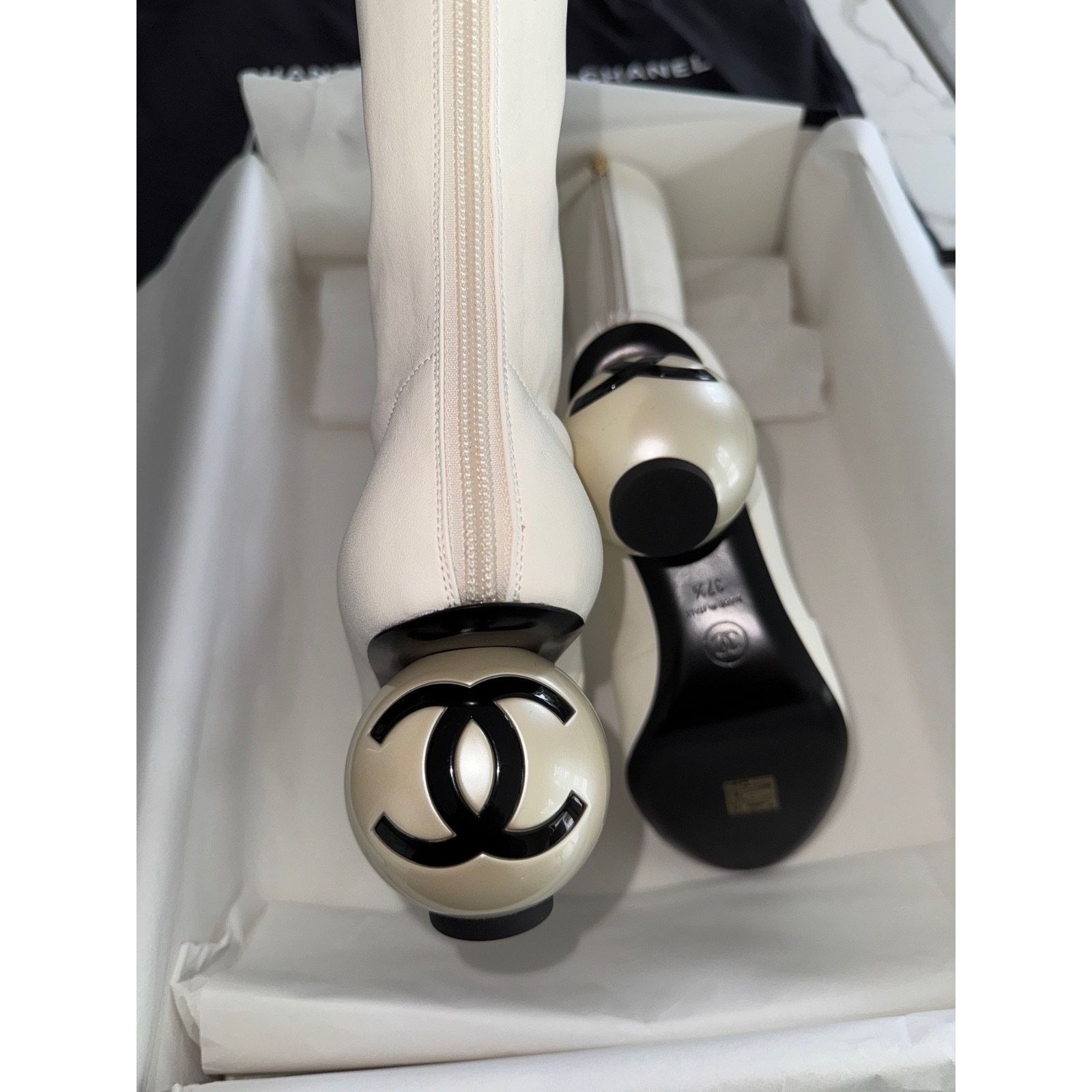 Chanel Ball Heel CC Logo Stretch Leather Midcalf Boot 40 Size US 10 / IT 40 - 21 Thumbnail