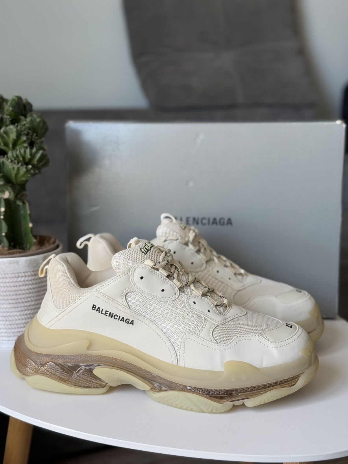 Balenciaga White and Cream Sneakers Balenciaga Vintage Triple Sole Sneaker (White & Cream) | END  main image 4