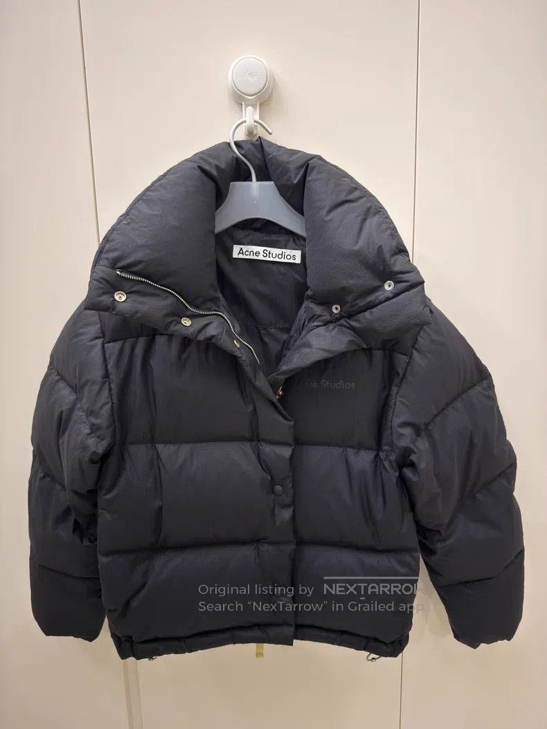 Acne Studios size 30 Classic Black Goose Down Jacket