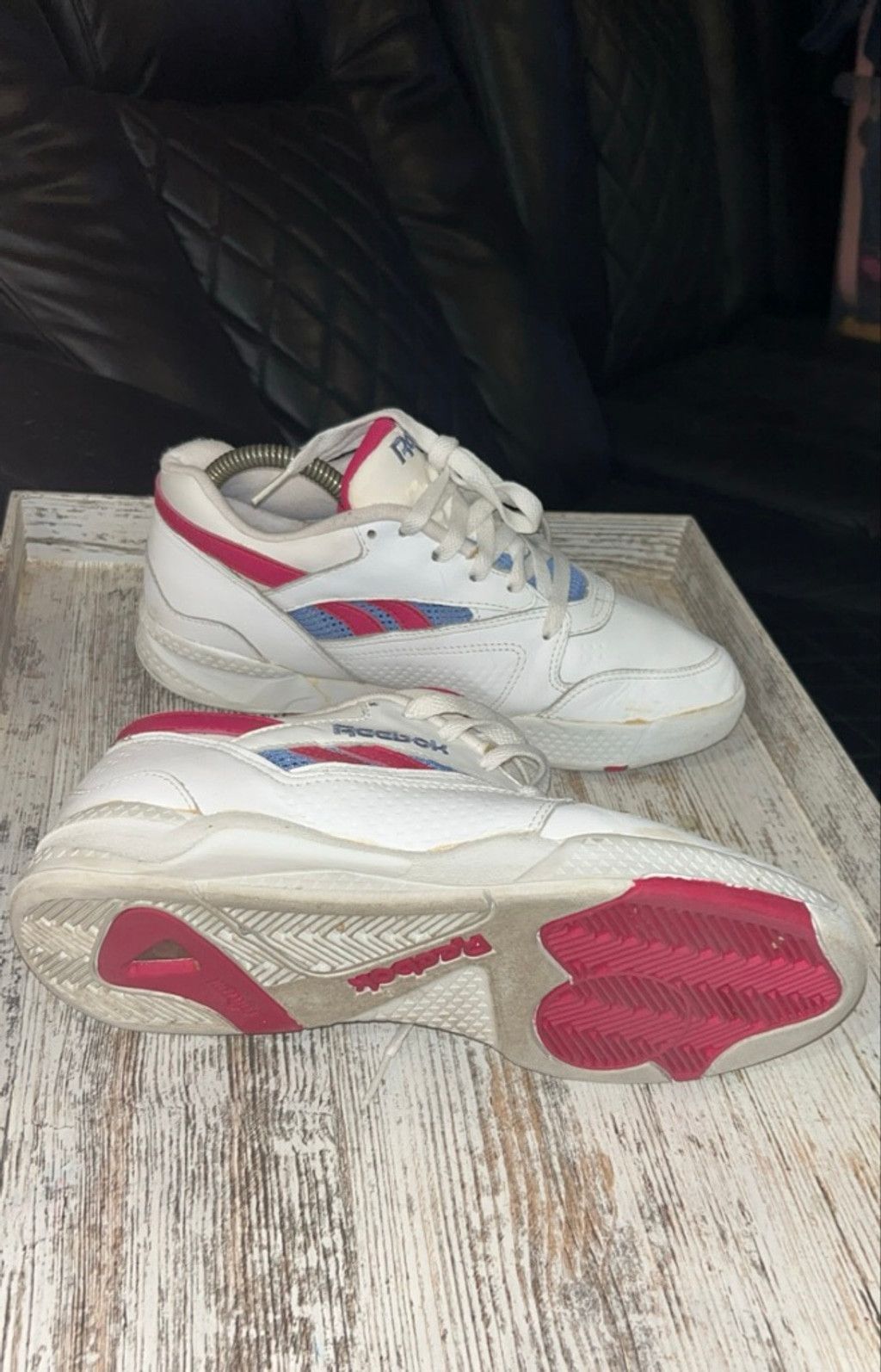 Reebok Women's vintage Reebok Athletic Shoes Size 9 White Pink Blue Size US 9 / IT 39 - 3 Thumbnail