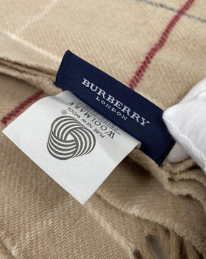 Burberry Burberry Nova Check Wool Scarf Size ONE SIZE - 4 Thumbnail
