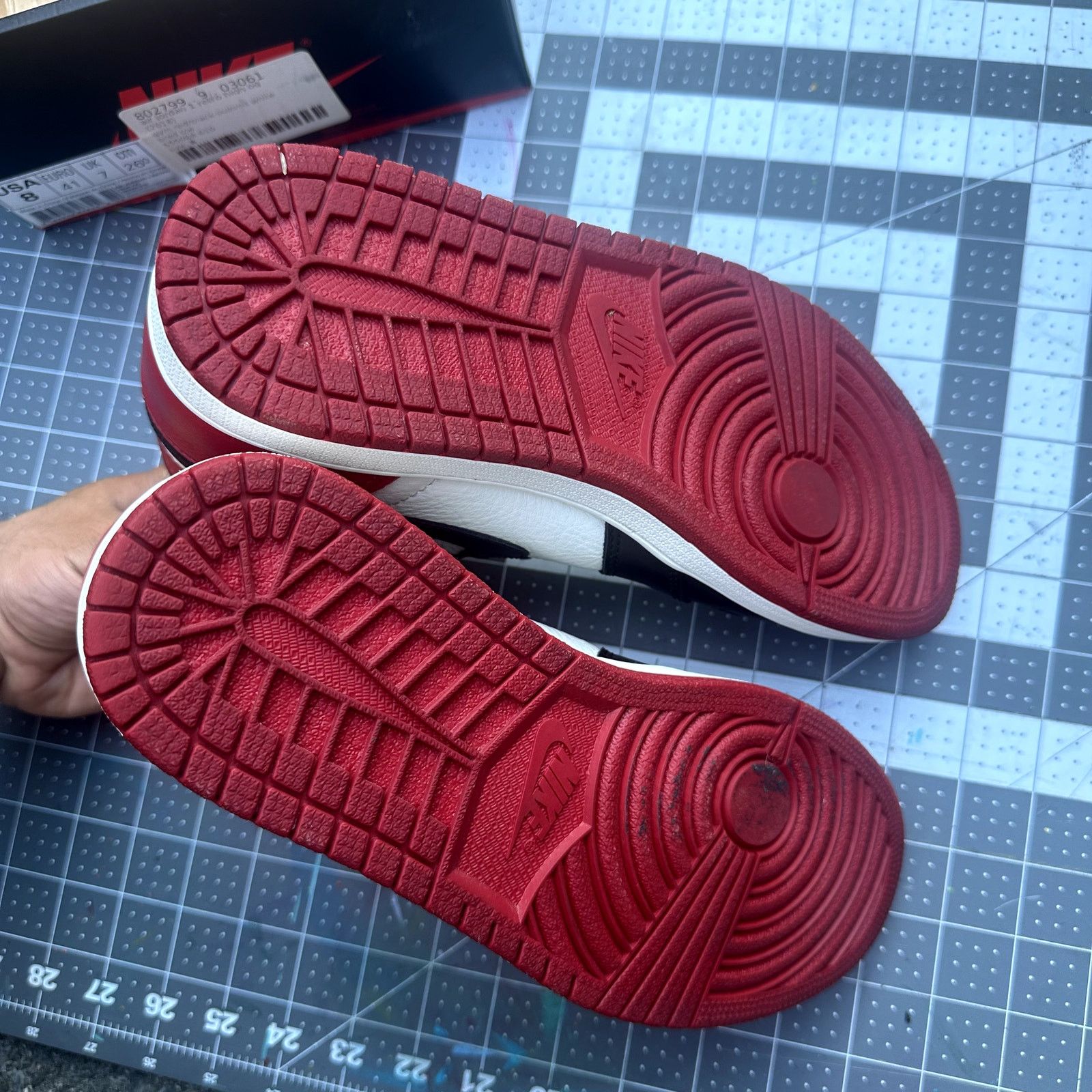 Jordan Brand Jordan 1 'Bred Toe' Size US 8 / EU 41 - 5 Thumbnail