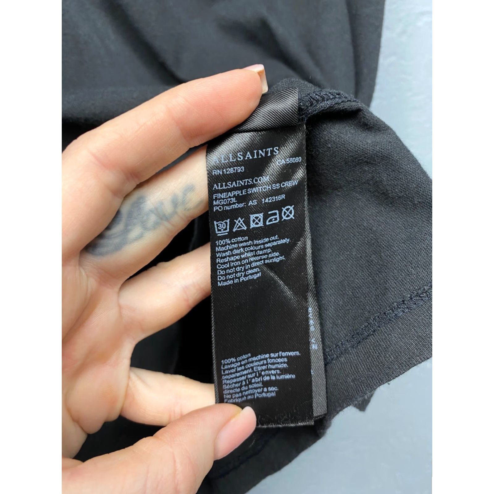 Allsaints Allsaints Mens Fineapple Switch Crew Neck T-Shirt M Black Shirt Mens Size M Size US M / EU 48-50 / 2 - 7 Thumbnail