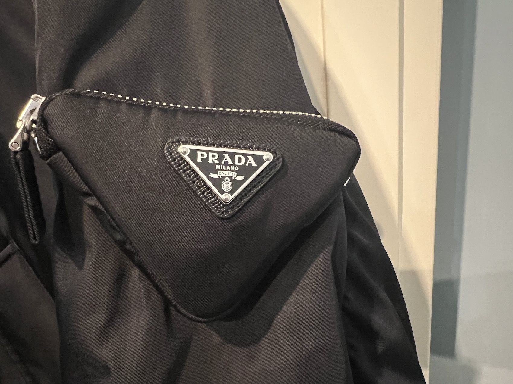 Prada FW'21 Bomber Re-Nylon Size US L / EU 52-54 / 3 - 4 Thumbnail