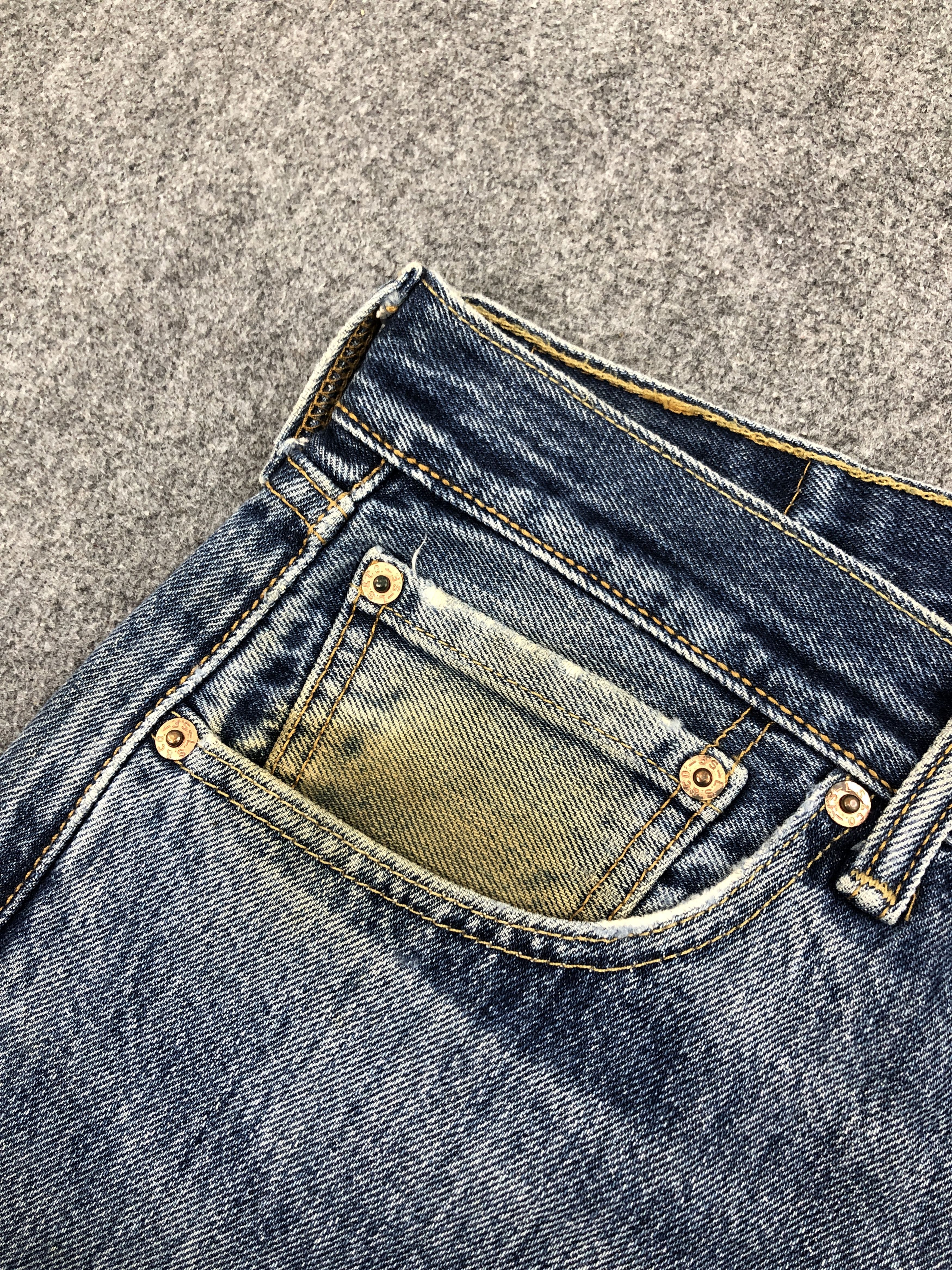 Levi's × Vintage Vintage Levis 501 Blue Denim Jeans Size US 34 / EU 50 - 13 Thumbnail