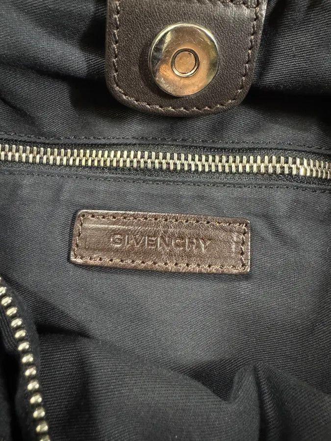 Givenchy 2000s Givenchy Hobo Brown Grained Handle Bag Size ONE SIZE - 10 Thumbnail