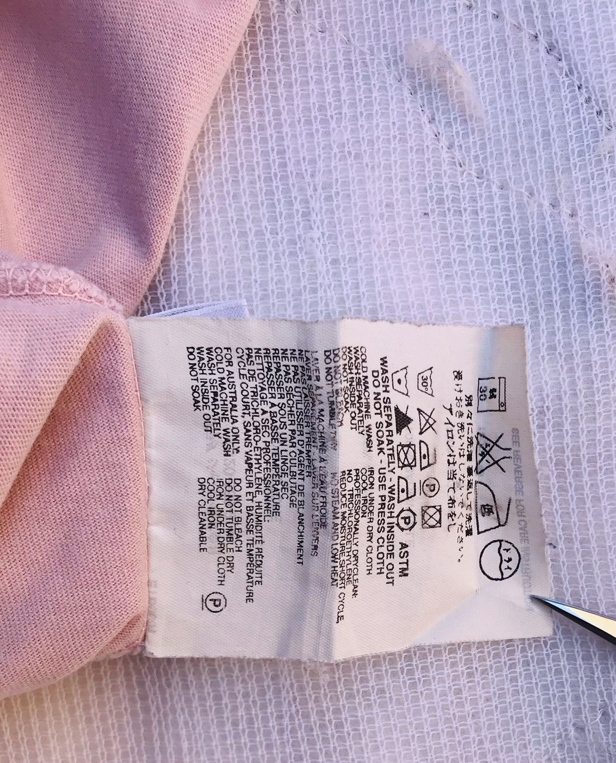 Prada Vintage Womens PRADA torn T-SHIRT Tees Red Tab Y2K Pink Size L / US 10 / IT 46 - 11 Thumbnail